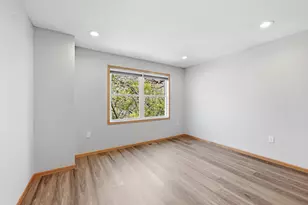 71 B St, Saint Paul, MN 55106 - Photo 27
