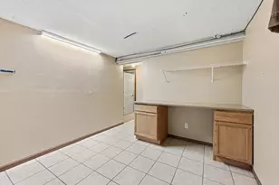 71 B St, Saint Paul, MN 55106 - Photo 51