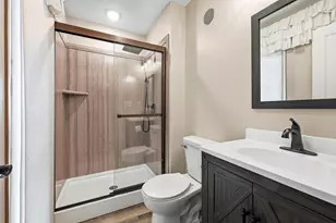 71 B St, Saint Paul, MN 55106 - Photo 23