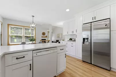 8655 Shepherd Way, Eden Prairie, MN 55347 - Photo 13