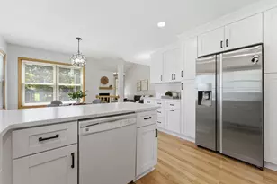 8655 Shepherd Way, Eden Prairie, MN 55347 - Photo 13
