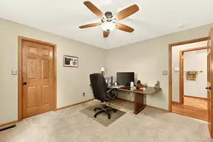 2516 Colleen Ln NE, Rochester, MN 55906 - Photo 19