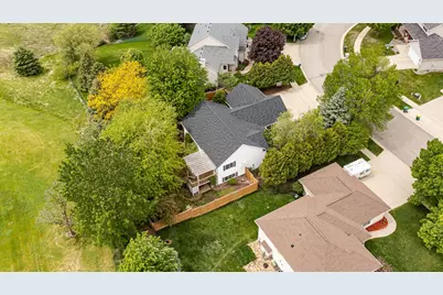 2516 Colleen Lane NE, Rochester, MN 55906 - Photo 7