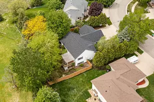 2516 Colleen Ln NE, Rochester, MN 55906 - Photo 7