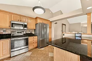 2516 Colleen Ln NE, Rochester, MN 55906 - Photo 15