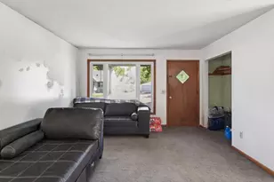 2519 3rd Ave E, North Saint Paul, MN 55109 - Photo 3