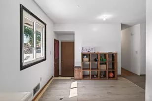 2519 3rd Ave E, North Saint Paul, MN 55109 - Photo 9