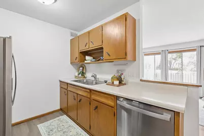 9147 Highway 55 #202, Golden Valley, MN 55427 - Photo 11