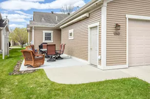 1363 Highpointe Dr N, Fargo, ND 58102 - Photo 43