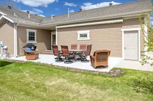 1363 Highpointe Dr N, Fargo, ND 58102 - Photo 45