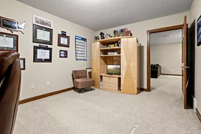 1363 Highpointe Drive N, Fargo, ND 58102 - Photo 37