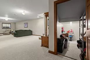 1363 Highpointe Dr N, Fargo, ND 58102 - Photo 41