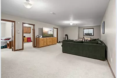 1363 Highpointe Drive N, Fargo, ND 58102 - Photo 29