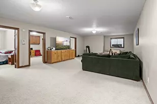 1363 Highpointe Dr N, Fargo, ND 58102 - Photo 29