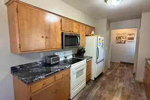 610 W Elizabeth St, Edgerton, MN 56128 - Photo 3