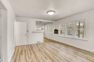 1001 28th St N, Fargo, ND 58102 - Photo 7