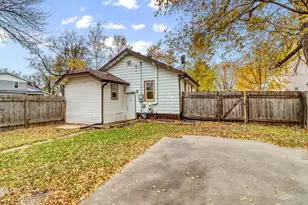 1001 28th St N, Fargo, ND 58102 - Photo 17