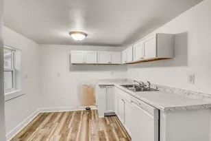 1001 28th St N, Fargo, ND 58102 - Photo 3