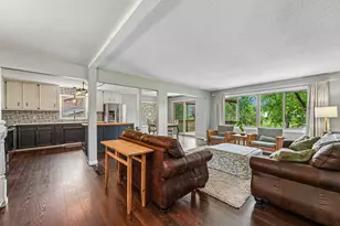 14725 Dory Ct, Apple Valley, MN 55124 - Photo 9