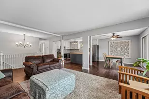 14725 Dory Ct, Apple Valley, MN 55124 - Photo 7