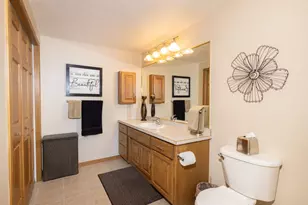 3260 40th Ave S, Fargo, ND 58104 - Photo 37