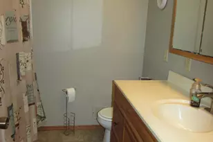 1404 Lucia Ave, Fairmont, MN 56031 - Photo 11