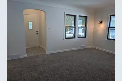 1111 Maryland Avenue E, Saint Paul, MN 55106 - Photo 3