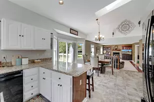 774 Oriole Ln, Hudson, WI 54016 - Photo 9