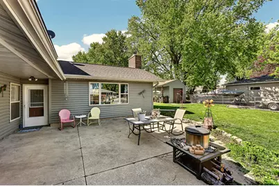 305 4th Avenue NW, Dodge Center, MN 55927 - Photo 5