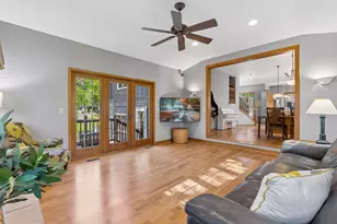 354 E Avenue Cir, Mahtomedi, MN 55115 - Photo 13