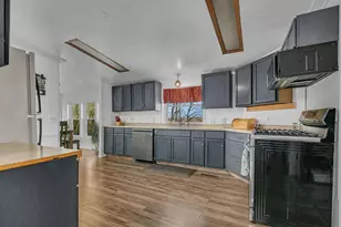 18111 Dunlin Rd, Burtrum, MN 56318 - Photo 5