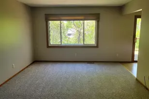 341 Hickory St, Mahtomedi, MN 55115 - Photo 5