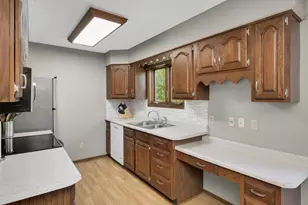 19055 Jordan Trail, Lakeville, MN 55044 - Photo 11