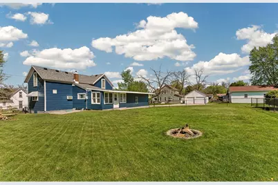 18 4th Avenue NE, Dodge Center, MN 55927 - Photo 3