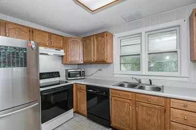 18 4th Avenue NE, Dodge Center, MN 55927 - Photo 9