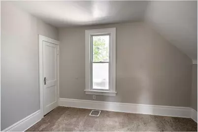 188 Wyoming Street E, Saint Paul, MN 55107 - Photo 13