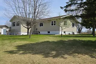 800 Willow Springs Rd, Detroit Lakes, MN 56501 - Photo 3