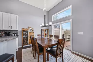 1737 Philipp Dr, Shakopee, MN 55379 - Photo 7