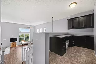 1737 Philipp Dr, Shakopee, MN 55379 - Photo 19