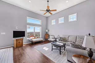 1737 Philipp Dr, Shakopee, MN 55379 - Photo 5