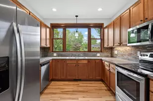 1589 Christie Pl, Saint Paul, MN 55106 - Photo 13