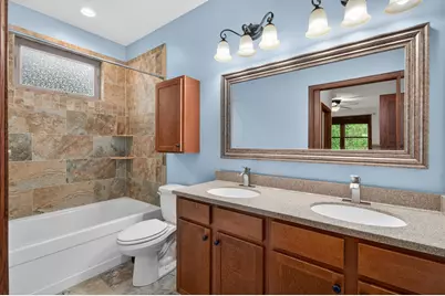 1589 Christie Place, Saint Paul, MN 55106 - Photo 21