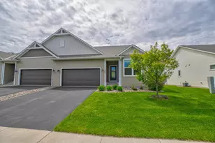 1580 Southpoint Dr, Hudson, WI 54016 - Photo 1