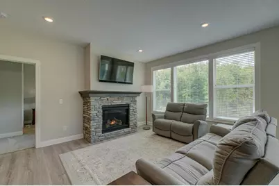 1580 Southpoint Drive, Hudson, WI 54016 - Photo 5
