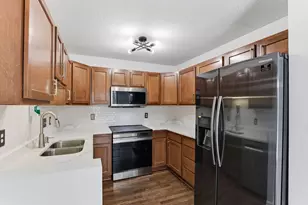 13351 Court Pl, Burnsville, MN 55337 - Photo 7