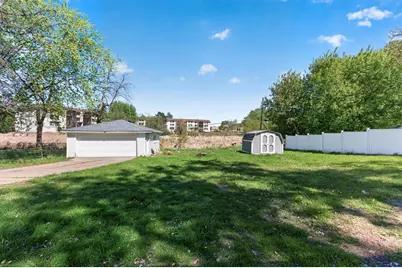 5932 Perry Avenue N, Crystal, MN 55429 - Photo 37