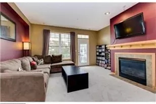 1679 Village Trail E, Maplewood, MN 55109 - Photo 5