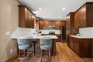 2478 Timber Ct E, Maplewood, MN 55119 - Photo 25