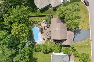2478 Timber Ct E, Maplewood, MN 55119 - Photo 5