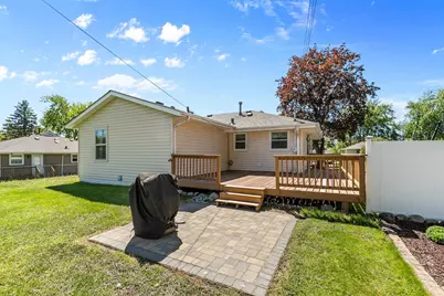 139 Greenway Avenue N, Oakdale, MN 55128 - Photo 25